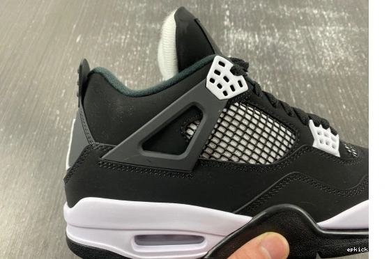 Rep EP AIR  4 FQ8135-001 THUNDER JORDAN RETRO WHITE FQ8135-001 0406